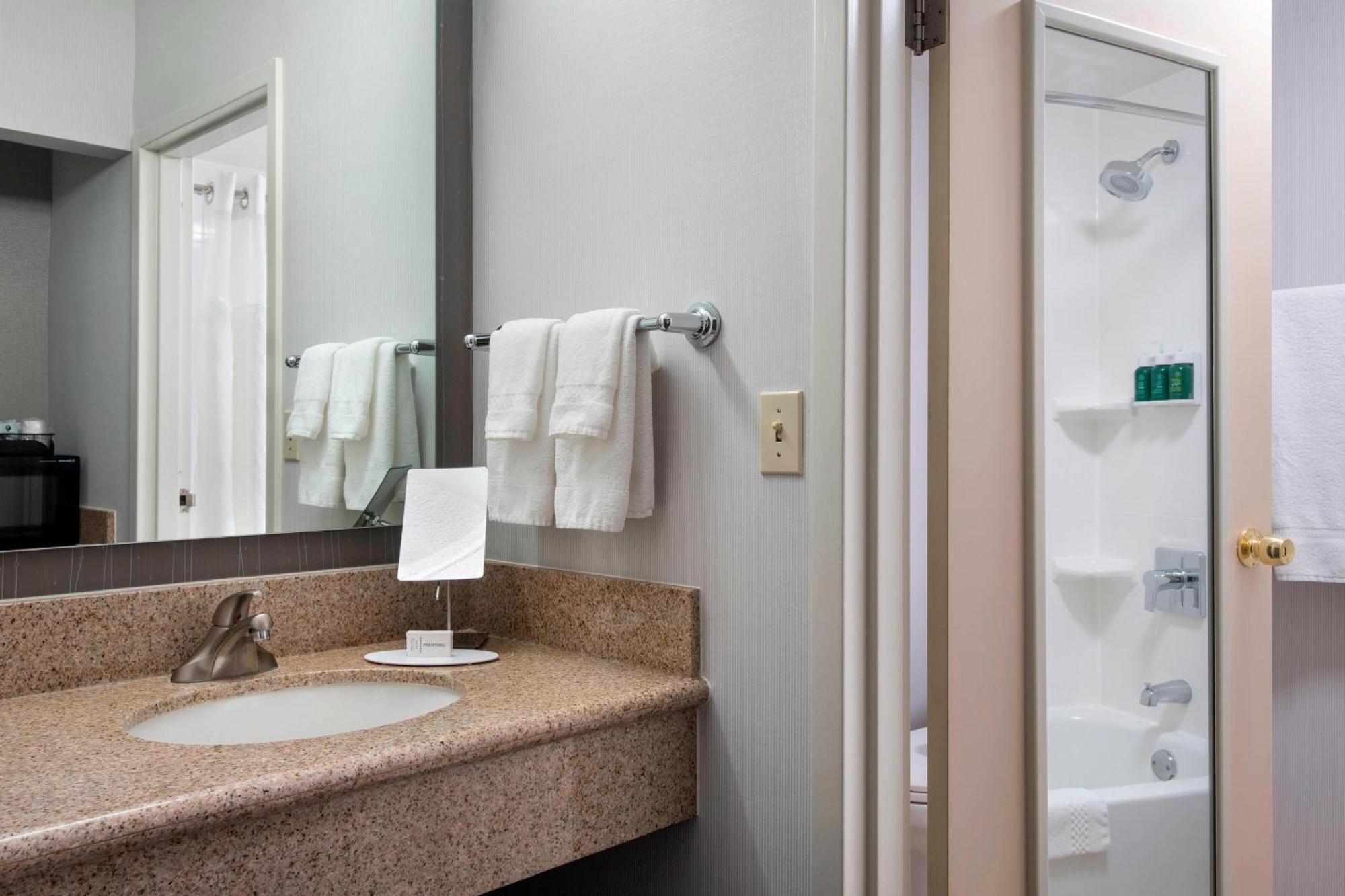 Courtyard By Marriott Hotel Fishkill