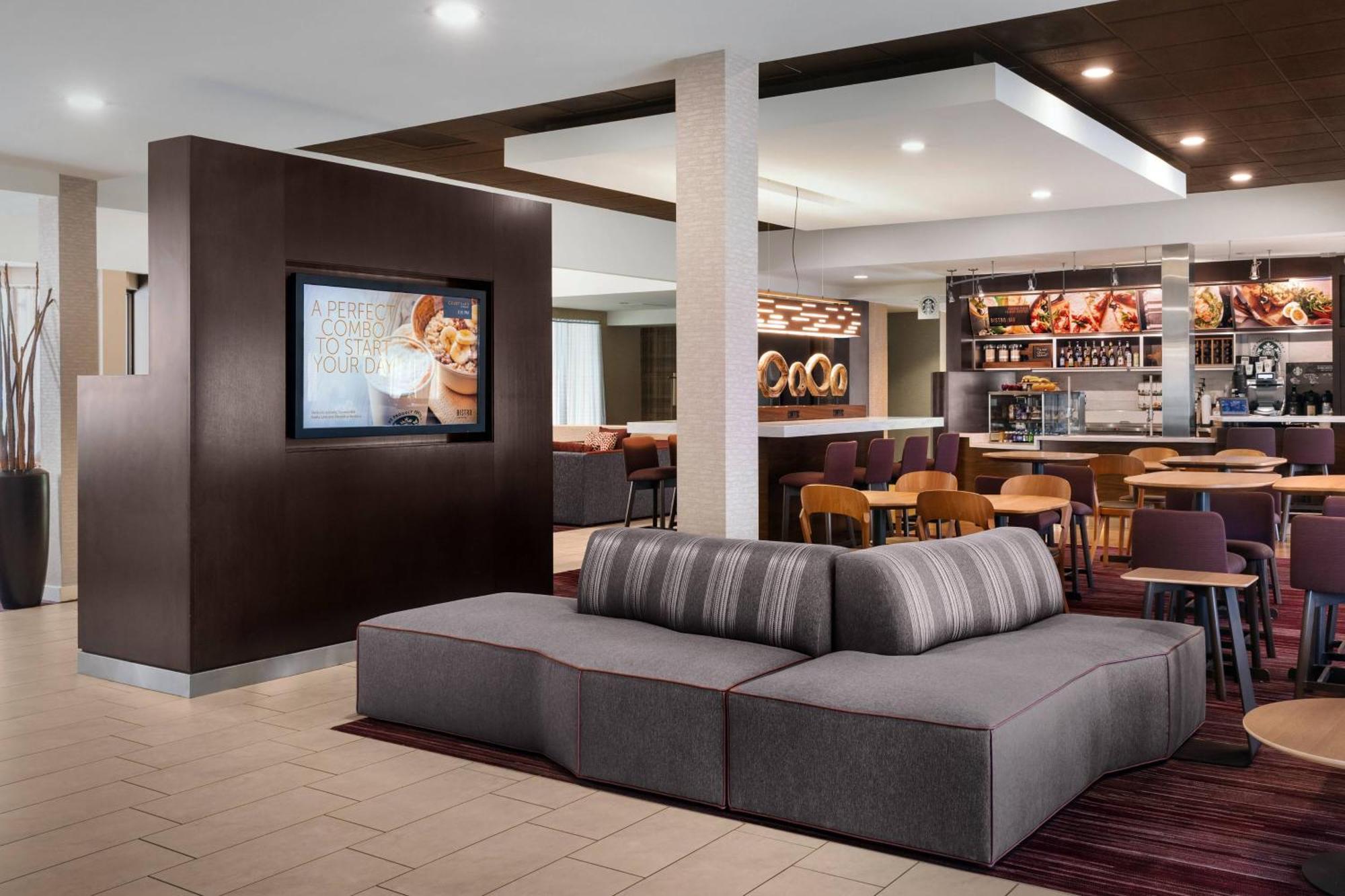 Courtyard By Marriott