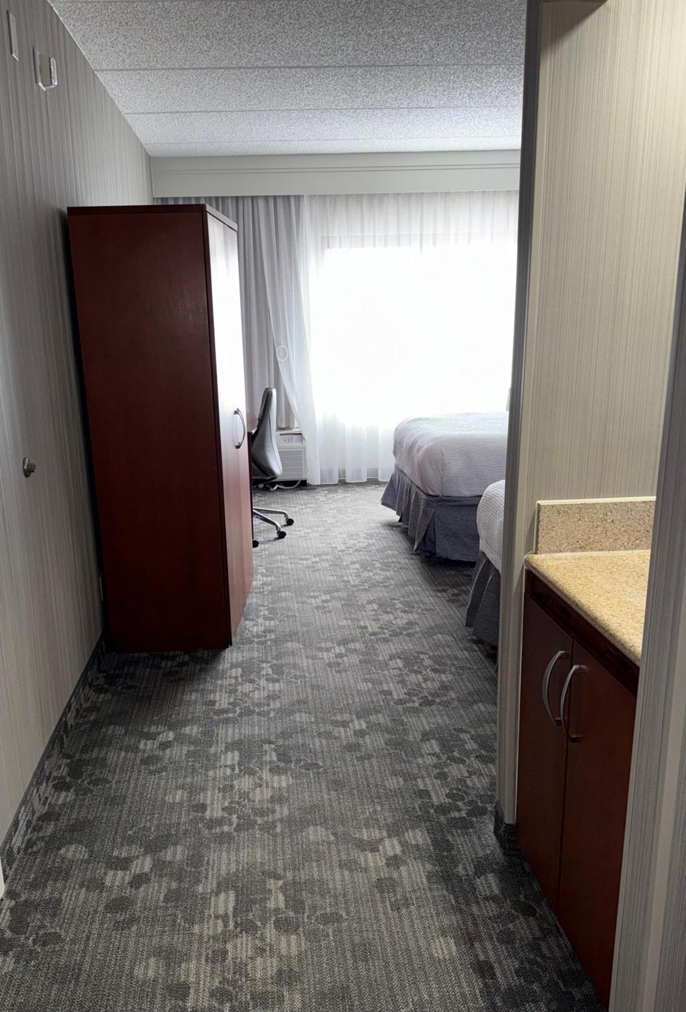 Courtyard By Marriott 3*