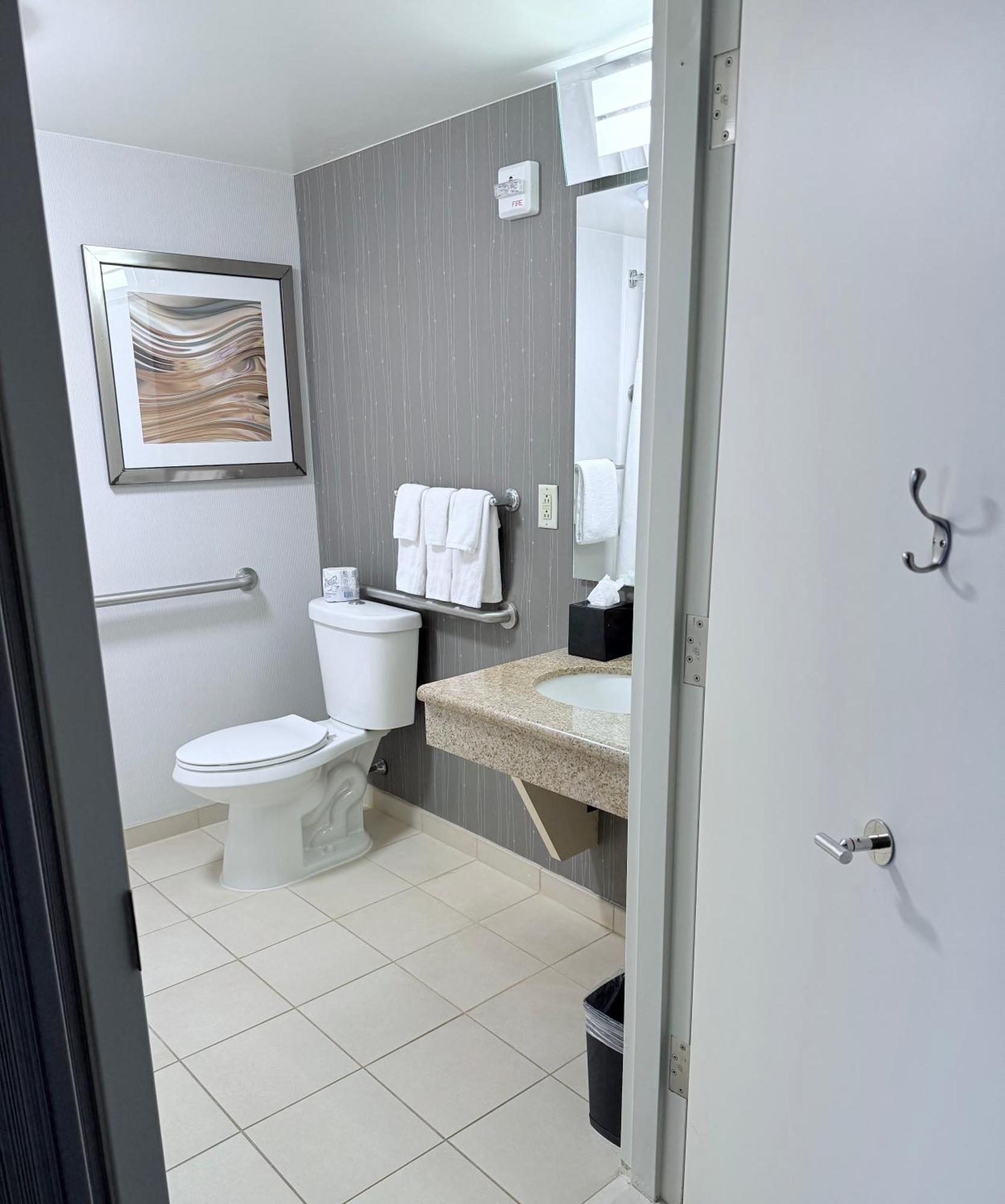 Courtyard By Marriott 3*